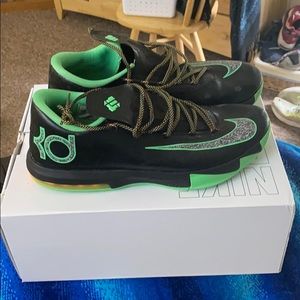 KD 6 Size 14